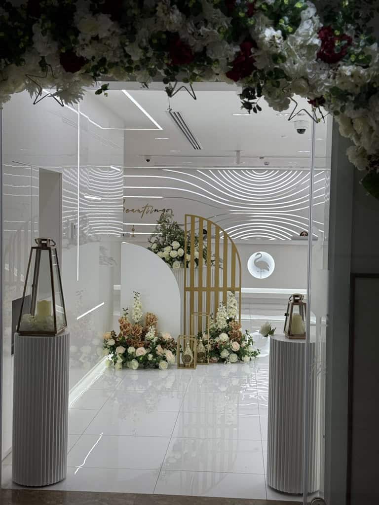 Ramadan Vibes حفلات رمضان Ramadan Iftar and Suhoor event setup with traditional decorations and lanterns. تجهيز فعالية إفطار وسحور في رمضان مع ديكورات وفوانيس رمضانية