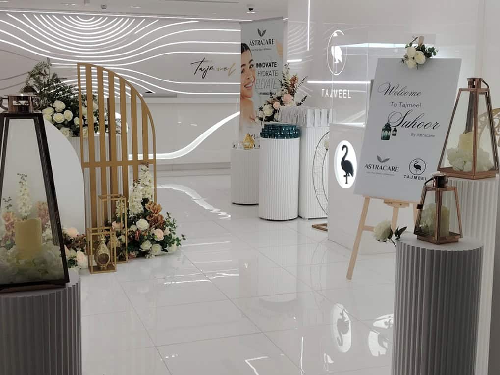 Ramadan Vibes حفلات رمضان Ramadan Iftar and Suhoor event setup with traditional decorations and lanterns. تجهيز فعالية إفطار وسحور في رمضان مع ديكورات وفوانيس رمضانية