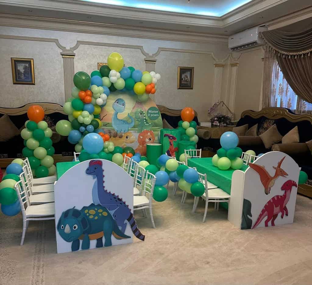 Birthday Parties حفلات اعياد Birthday party setup with themed decorations, balloons, and cake table. تجهيز حفلة عيد ميلاد مع ديكورات ثيم، بالونات، وطاولة كيك